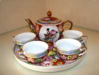 Zestaw do herbaty z chińskiej porcelany: tacka, czajniczek, filiżanki
