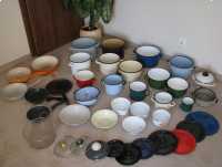 Emaliowane garnki, pokrywki, patelnie, miski, durszlak, koszyk na frytki - retro PRL   